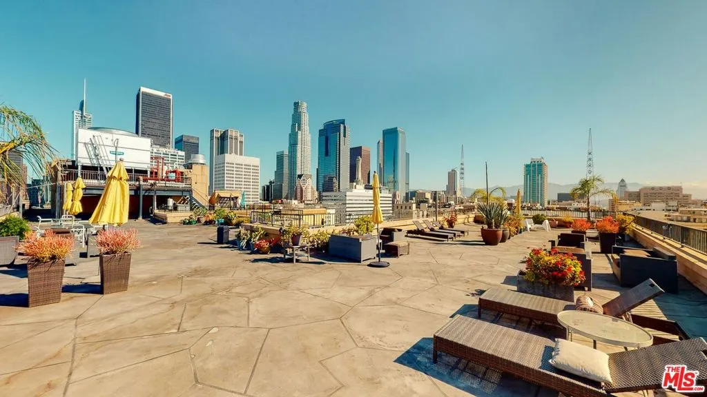 215 W 7th Street 307, Los Angeles, California 90014 home-pic-15